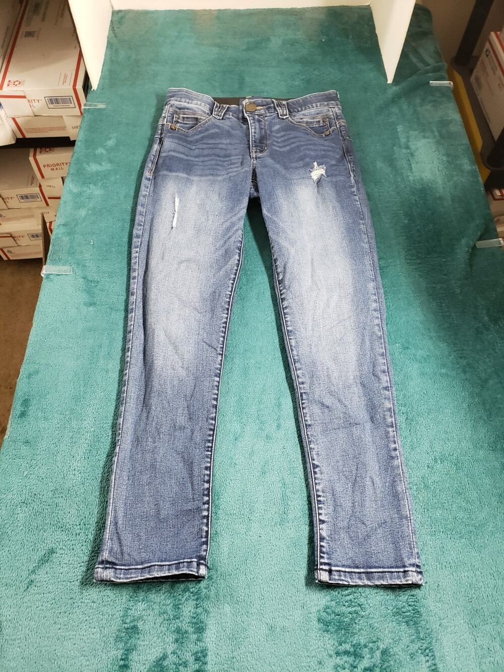 Democracy Jeans Size 2 Women Blue Elastic Waist Stretch Mid Rise Crop Ankle